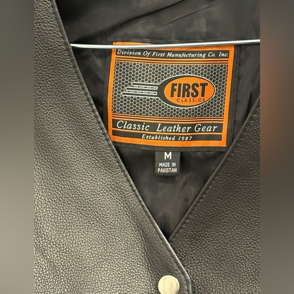 Vintage First Classics Black Leather Motorcycle Biker Vest - Picture 3 of 14